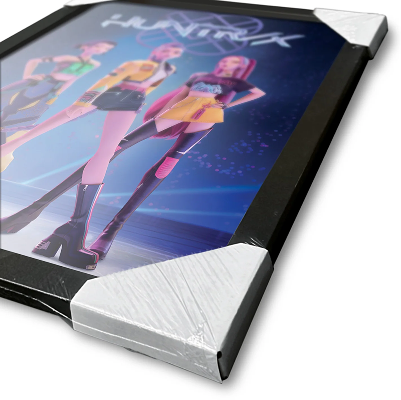 FRAMED PRINT K-POP DEMON HUNTERS HUNTRIX 3