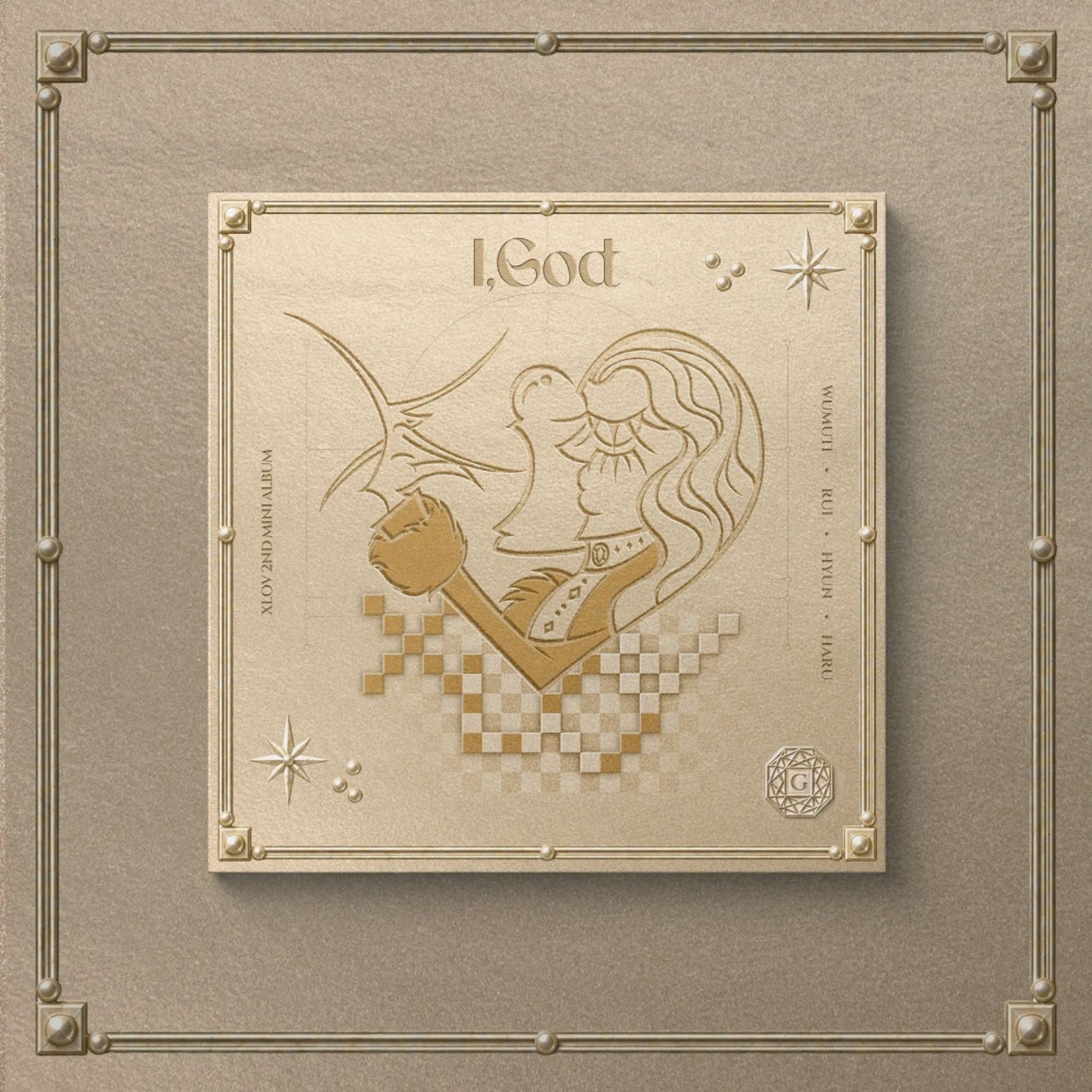 CD XLOV I, GOD