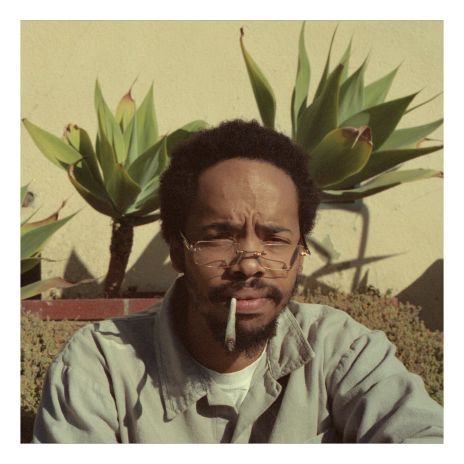 VINYL EARL SWEATSHIRT LIVE LAUGH LOVE