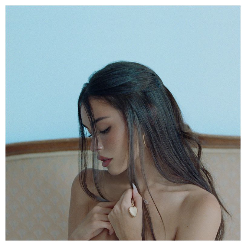 VINYL MADISON BEER LOCKET